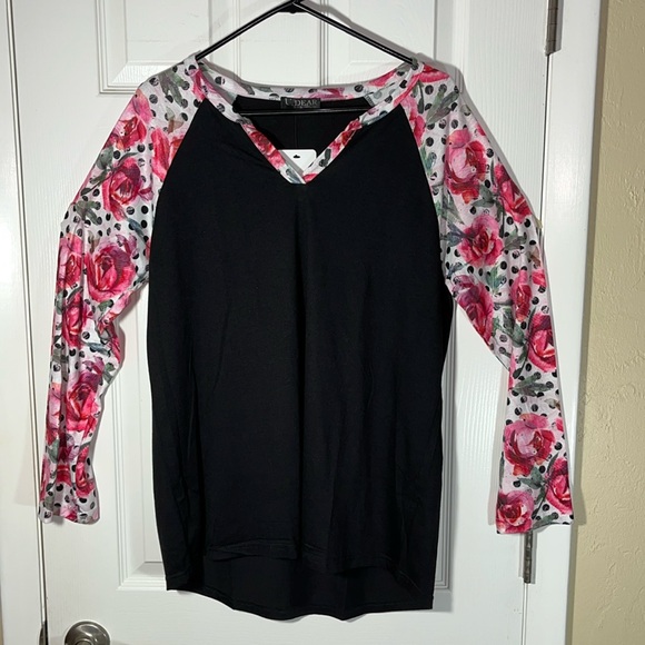 UDear tunic top NWT pull over black with rose polka dot pattern sleeves XL - Picture 1 of 12